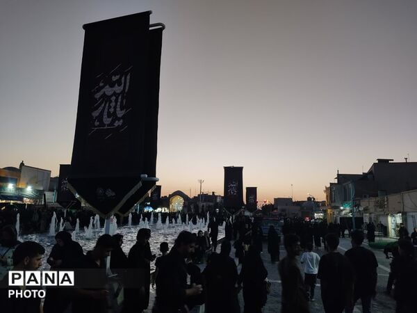 طنین «یا حسین» در امیرچقماق؛ میثاق دوباره ی عاشوراییان یزد با راه شهدا