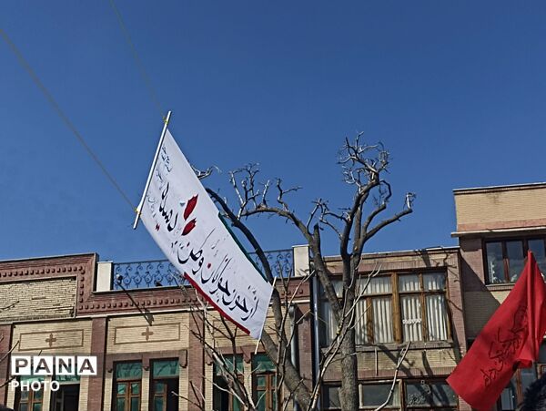 تشییع ۲۱ شهید رمضان آذربایجان‌شرقی در تبریز