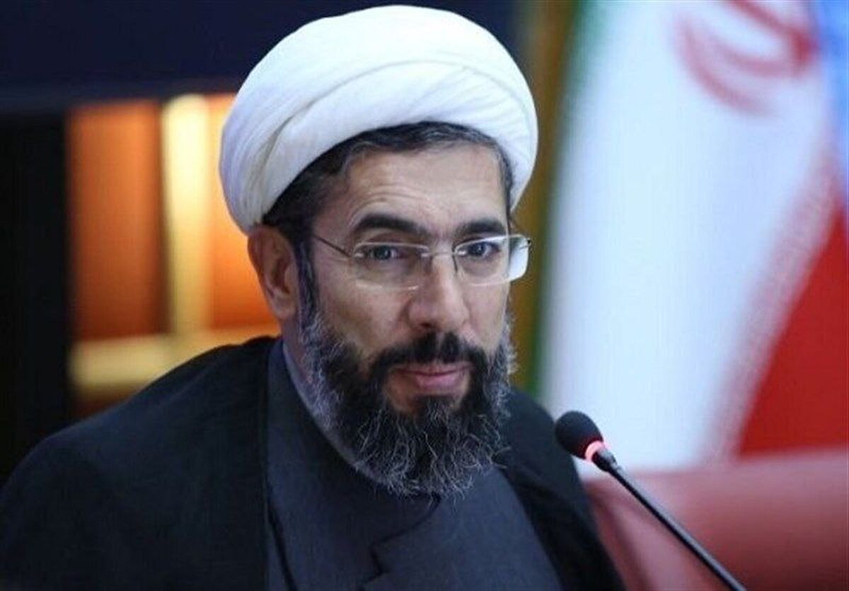 دانشگاه نباید درگیر انحراف و تفرقه شود