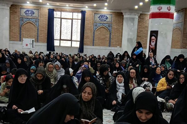 برگزاری مراسم پرفیض دعای عرفه در مصلی باقرشهر 