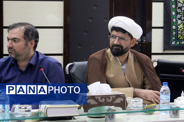 نشست ستاد استانی انتخابات دوازدهمین دوره مجلس دانش‌آموزی استان بوشهر