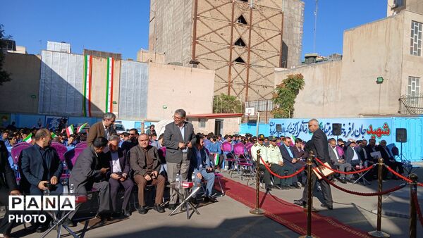نواختن زنگ انقلاب و آغاز سال تحصیلی جدید 
