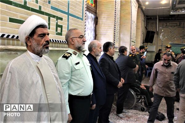 گلباران مزار شهدای حماسه آزادسازی خرمشهر در قم