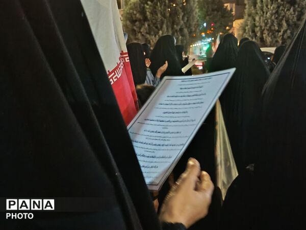 پیوند دل های مردم نیشابور با صاحب الزمان(عج) در شب صد و بیست و پنجم
