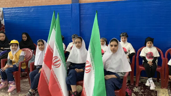 المپیاد درون‌مدرسه‌ای و جشن پویایی و نشاط در دبستان دخترانه حاج شکرالله فرقدانی اصفهان
