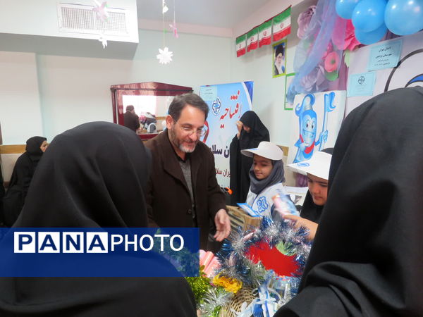 افتتاحیه جشنواره سفیران سلامت در منطقه پردیس با میزبانی مدرسه برکت تلاش 