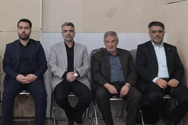 تجمع دانش‌آموزی شهرستان پیشوا در راستای محکومیت جنایات رژیم صهیونیستی اسرائیل