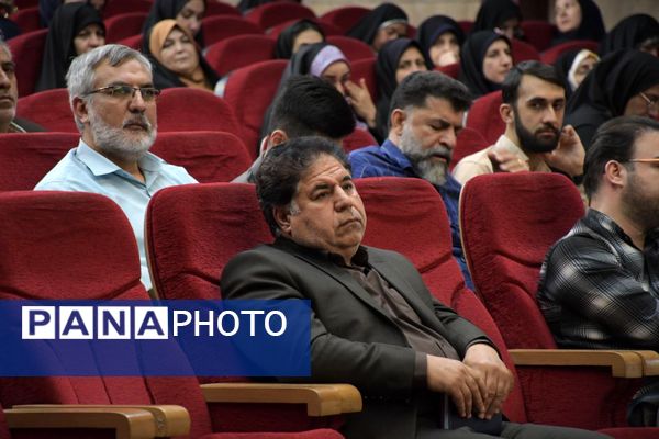 نقش بی‌بدیل مربیان تربیتی در شکوفایی نسل آینده در همایش منطقه ۵ تهران بازخوانی شد