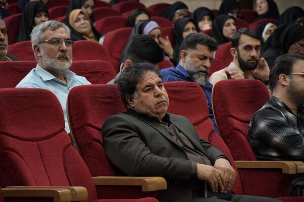 نقش بی‌بدیل مربیان تربیتی در شکوفایی نسل آینده در همایش منطقه ۵ تهران بازخوانی شد