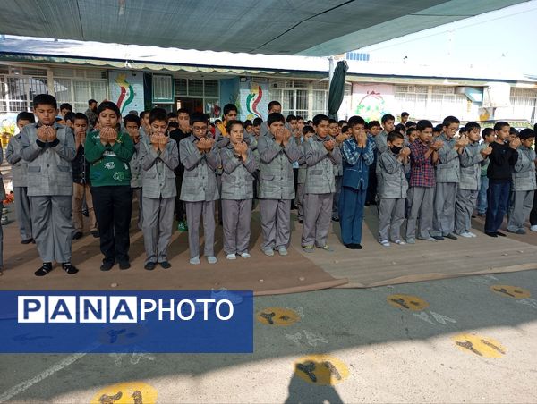 اقامه نماز باران در مدرسه فضیلت