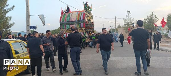 شکوهِ سوگ در پناهِ قدمگاه علی (ع)؛ نخل‌گردانی، بازخوانیِ پیوندِ عشق و ارادت