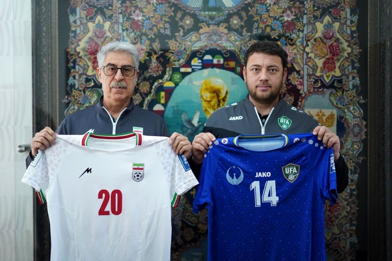 رنگ پیراهن تیم های ملی ایران و ازبکستان مشخص شد