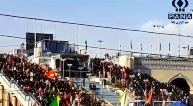 تجلیِ حماسه‌ی وداع و همبستگی ملی در سوگ رهبر و خانواده‌ی شهیدایشان در مصلی امام خمینی تهران 