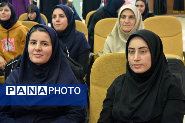 دومین جشنواره پوشش ایرانی اسلامی نوردُخت دربهارستان‌دو