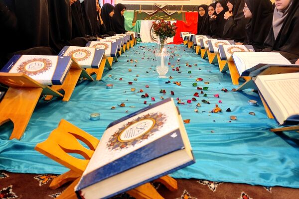 برگزاری محفل انس با قرآن کریم در دارالقرآن آیت‌الله قرائتی شهرری