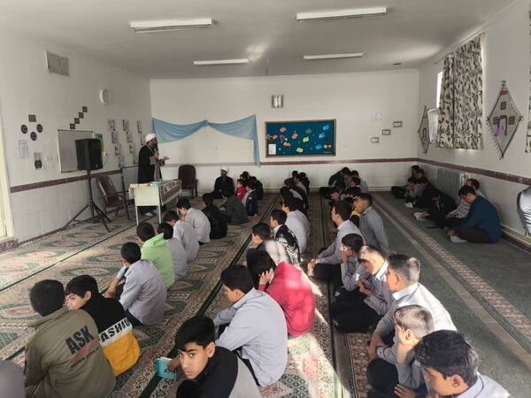 گرامیداشت ایام فاطمیه در دبیرستان خاتم الانبیا خاتم