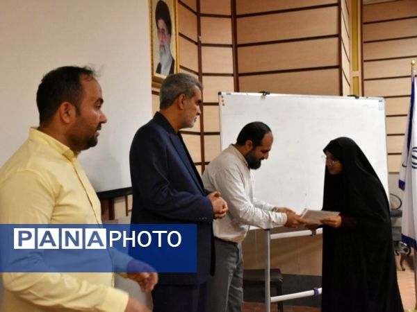 تجلیل از دانش‌آموز خبرنگاران‌پانا ناحیه‌‌یک