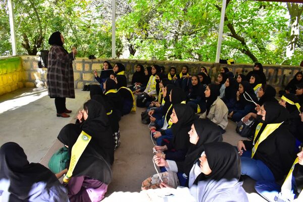 روز دوم اردوی طرح «تمشک» در شهرستان بویراحمد
