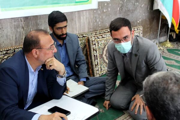 برپایی میز خدمت به‌مناسبت هفته دولت در میاندورود 