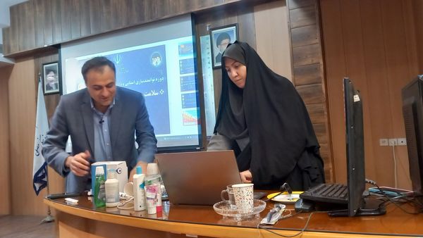 دوره توانمندسازی مراقبین سلامت نواحی هفتگانه و تبادکان به میزبانی ناحیه ۶