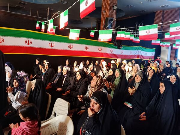 برگزاری جشن اتمام حفظ کل قرآن واعطای مدرک قرآنی به دانش آموزان