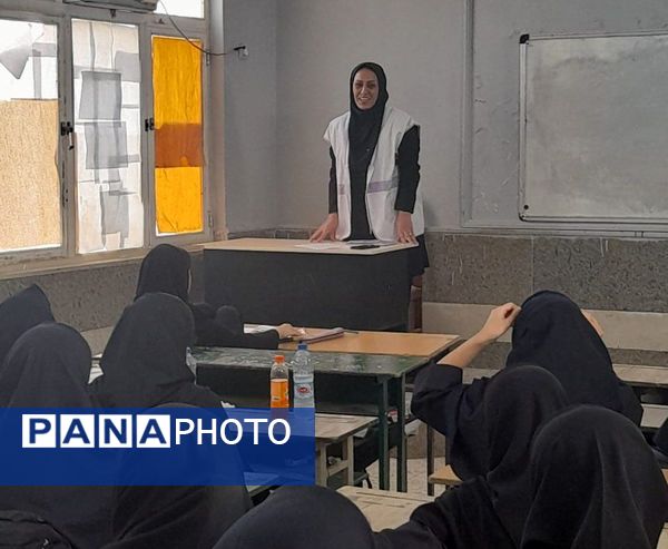 هفته بهداشت روان هنرستان زهرای مرضیه حاجی‌آباد