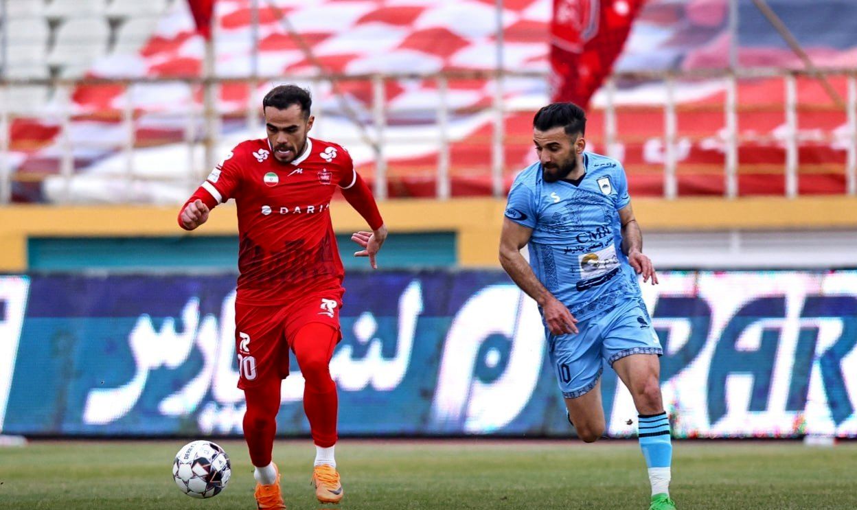 تخریب جایگاه استقلال با جادوی شیاطین سرخ +فیلم