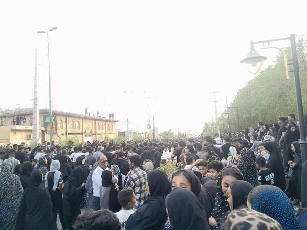 آیین سنتی علم‌گردانی در شهرستان میناب 