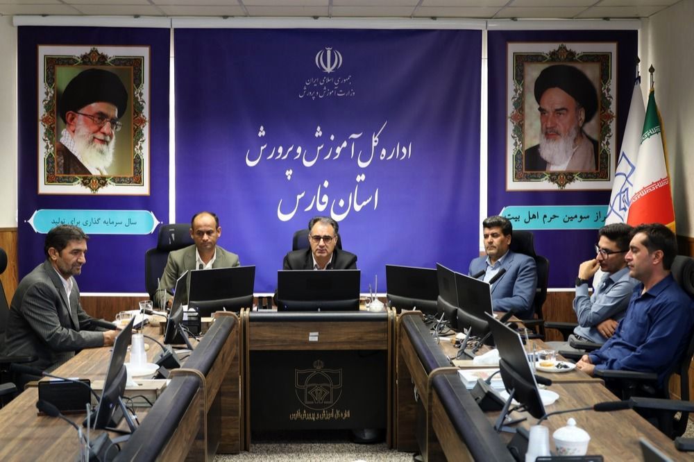 رسیدگی آنی به اعتراضات داوطلبان آزمون استخدامی ماده ۲۸ آموزش وپرورش فارس در مرحله معاینات پزشکی، تحویل مدارک و ارزیابی