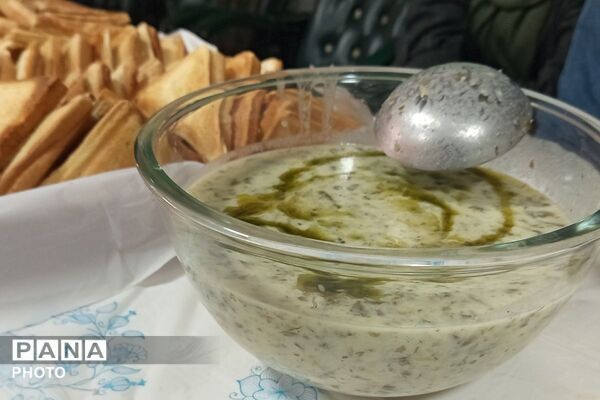 سفره احسان امام حسن مجتبی(ع) دردبستان شهید کلانتری بهارستان‌دو