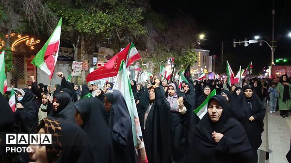 حضور مردم غیور آشخانه در هفتادوهشتمین راهپیمایی شبانه