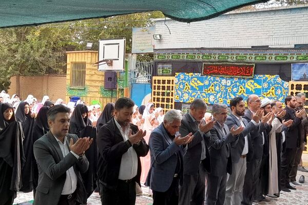 روز معنویت در مدرسه محدثه شاهد ورامین؛ از نماز باران تا زنگ عتبات عالیات