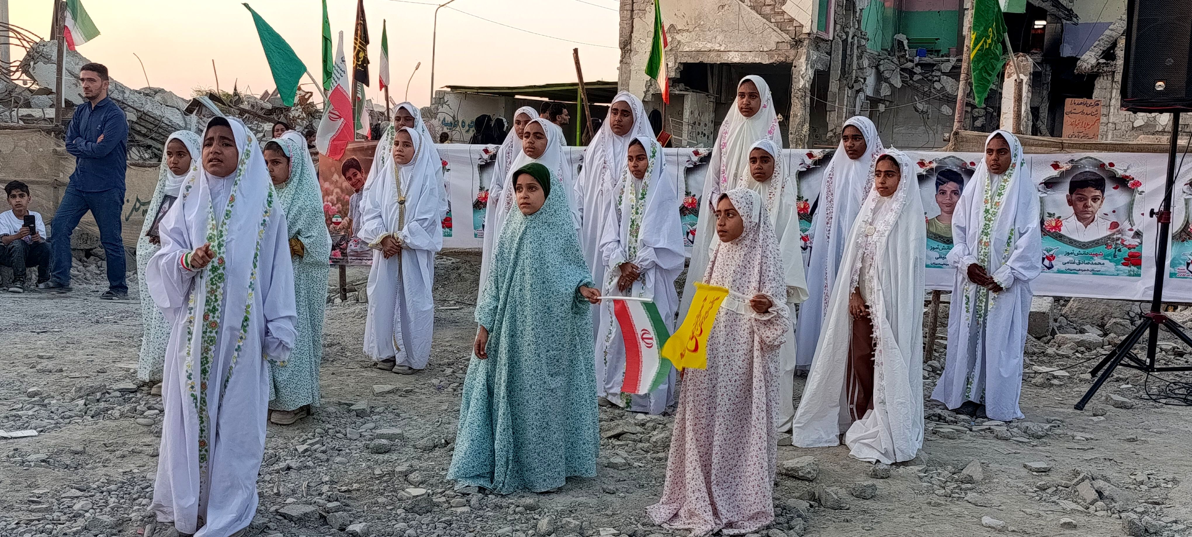 جشن باشکوه عید غدیر در مدرسه شجره طیبه میناب