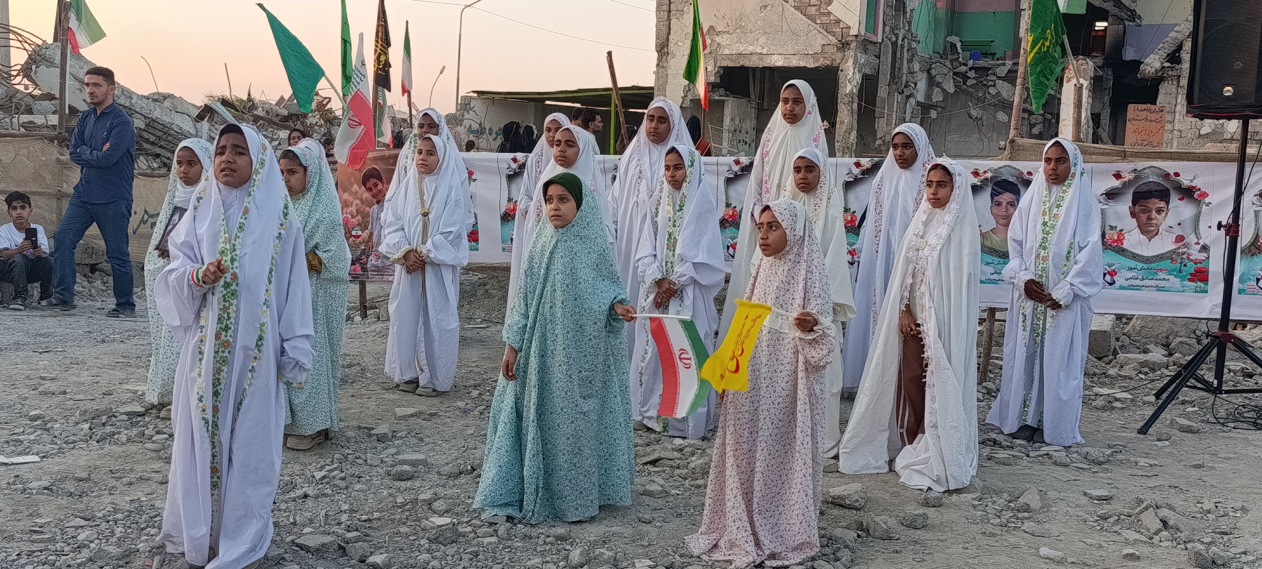 جشن باشکوه عید غدیر در مدرسه شجره طیبه میناب