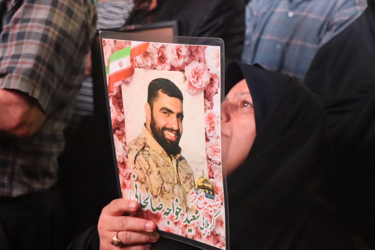 جان‌برکفان گفتند از این عشق و حالا‌ ذکر لب ما لحظه‌لحظه هست: ایران