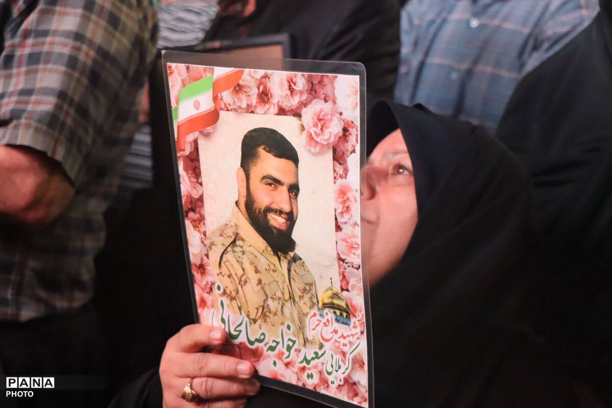 جان‌برکفان گفتند از این عشق و حالا‌ ذکر لب ما لحظه‌لحظه هست: ایران