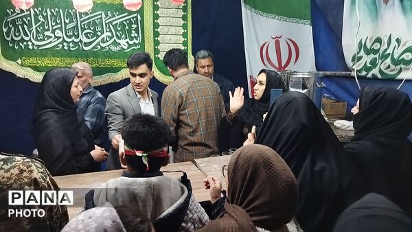 گذری بر فعالیت موکب بلوار غزالی در پنجاه و پنجمین شب از اجتماعات مردمی 