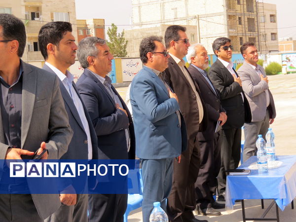 افتتاح زمین چمن مصنوعی آموزشگاه شاهد ولیعصر بجنورد