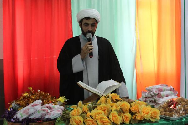 شمیم عطر نماز در مدارس گلوگاه 