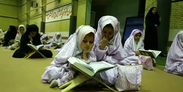 محفل قرآنی همراه با ضیافت افطاری