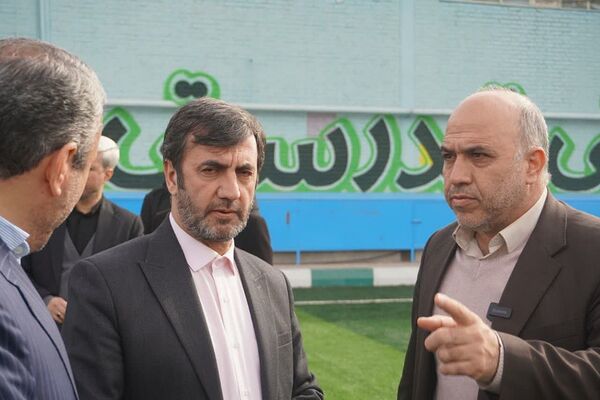 بازدید سرزده فرماندار ویژه شهرستان‌ری از پروژه‌های عمرانی، فرهنگی و خدمات شهری