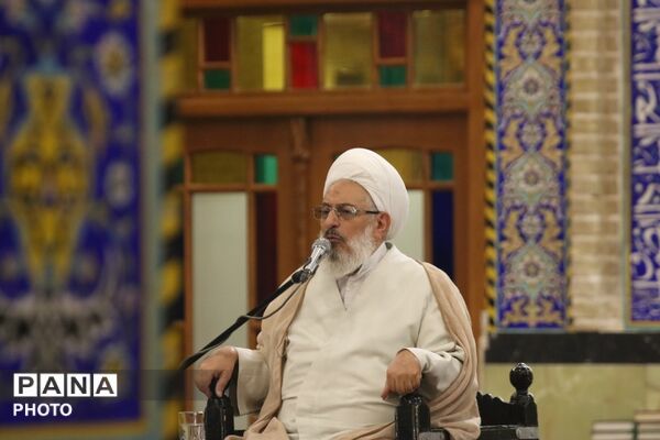 آیین بزرگداشت آیت‌الله شبیری زنجانی در مسجد حظیره یزد
