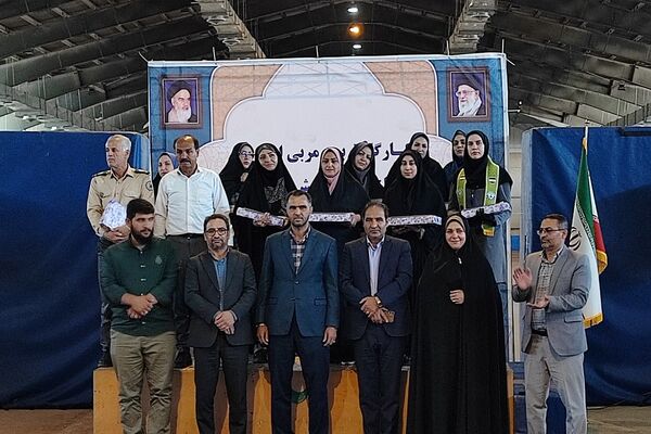 مراسم تجلیل از مربیان سازمان دانش آموزی ملارد 