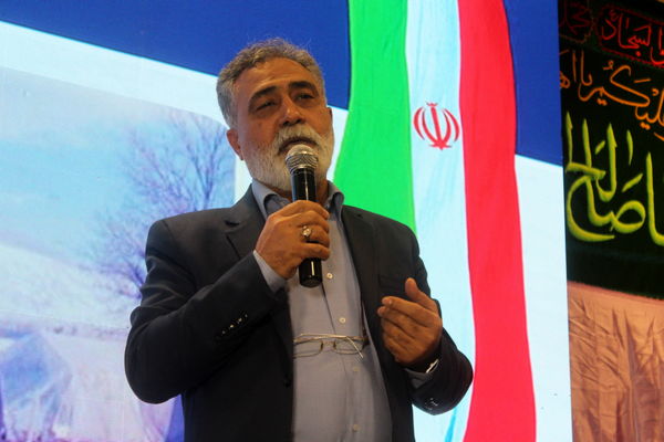 گلوگاه، در طنین والفجر ۸