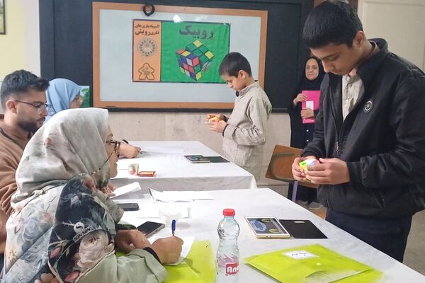 المپیاد رویش رقابتی مفرح و جذاب با حضور دانش‌آموزان  پسر مقطع متوسطه ناحیه ۳شیراز 