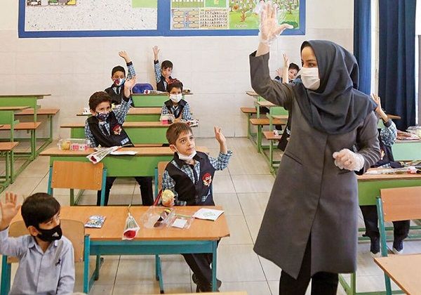 تربیت موفق حاصل هم‌افزایی خانه و مدرسه است