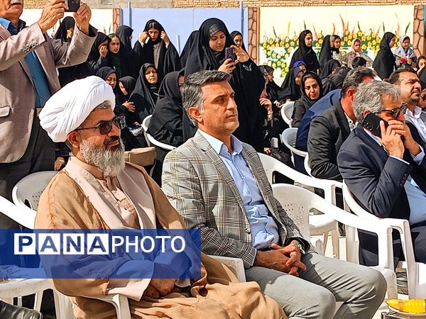 لبخند شادی بر لب های دانش آموزان فدافن؛ مدرسه جدید میزبان آنان خواهد بود 