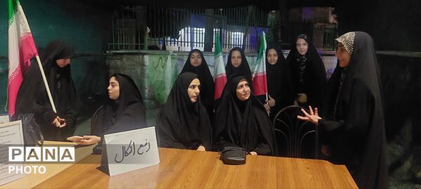از تریبونِ شب تا کلاسِ درس: معلمانِ دغدغه‌مند، آینده را می‌سازند