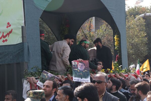مراسم باشکوه تشیع شهید سردار نیلفروشان در مشهد مقدس 