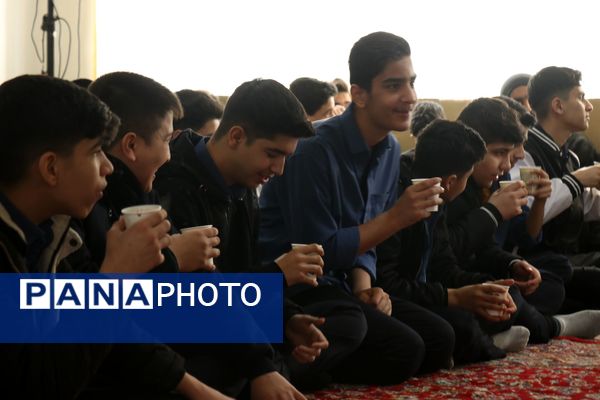 جشن بزرگ نیمه‌شعبان و آغاز دهه فجر در هنرستان شیخ‌الرئیس 